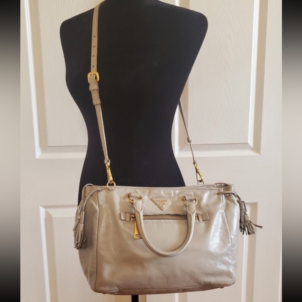 Prada Vitelli Shine Tote authentic